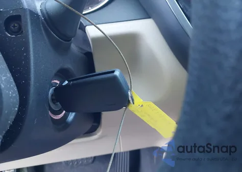 2018 Toyota Camry Le из США, поврежденный, VIN 4T1B11HK7JU648135